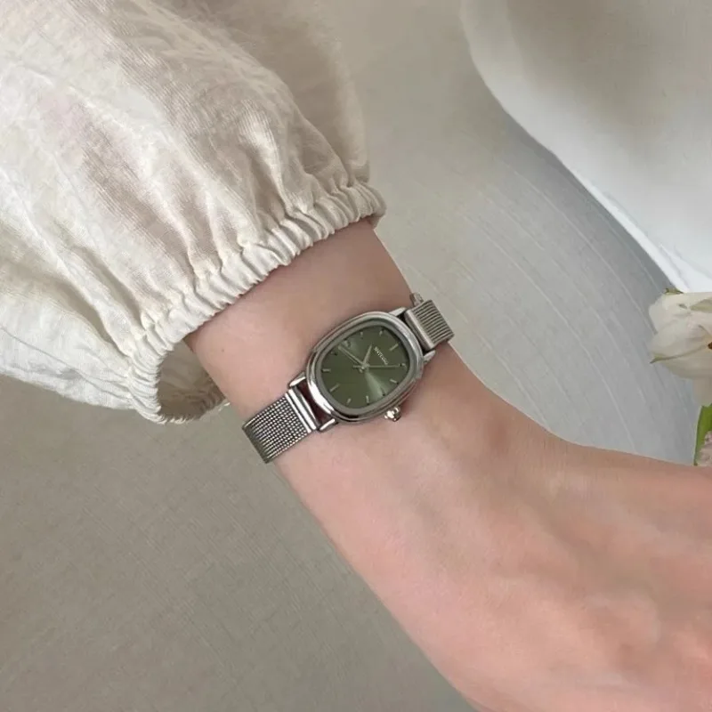 Minimalist Thin Watch - 작은 타원형 다이얼 녹색 시계 간단한