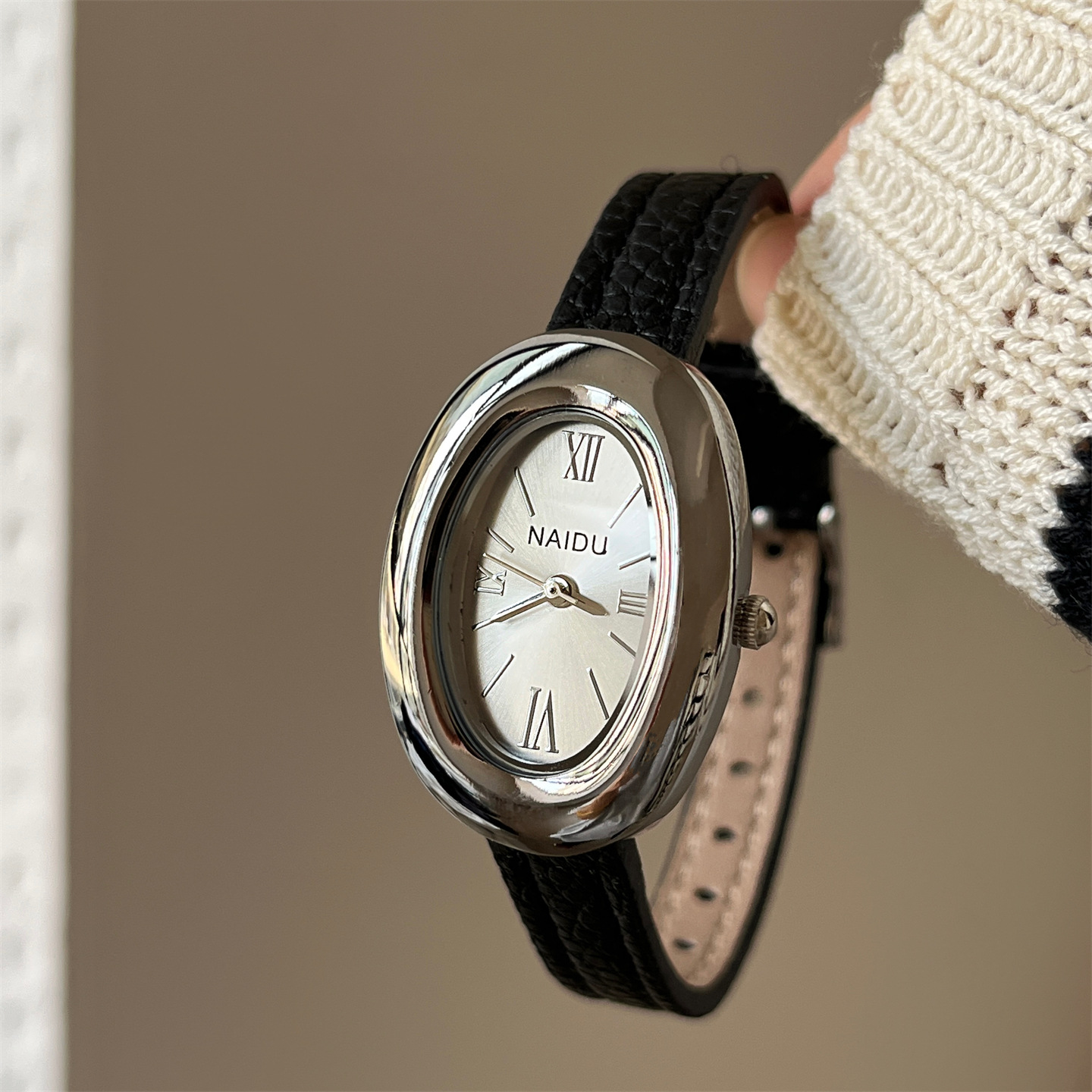 2025년 신형 타원형 아름다운 여성용 시계 심플한 가 - Minimalist Thin Watch 리뷰 및 가격
