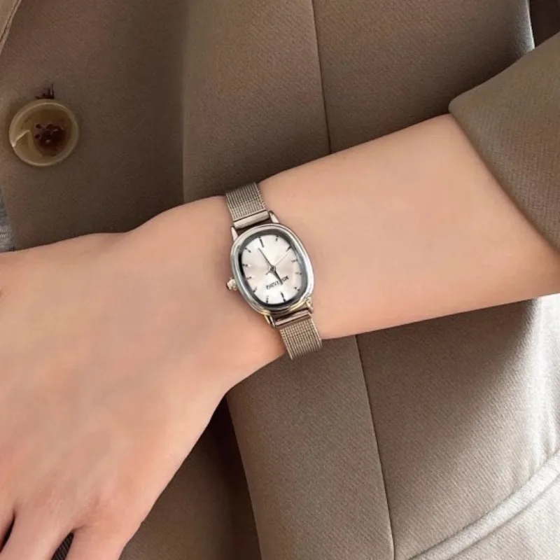 작은 타원형 다이얼 녹색 시계 간단한 스테인레스 스틸  - Minimalist Thin Watch 리뷰 및 가격